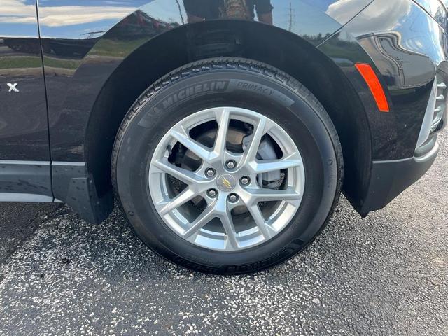 Photo of 2022 Mosaic Black Metallic Chevrolet Equinox