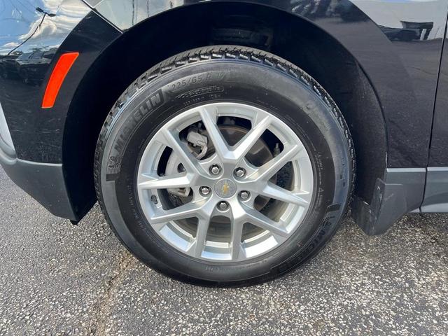 Photo of 2022 Mosaic Black Metallic Chevrolet Equinox