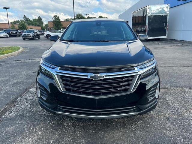 Photo of 2022 Mosaic Black Metallic Chevrolet Equinox