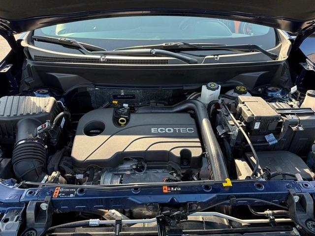 Photo of 2022 Blue Glow Metallic Chevrolet Equinox