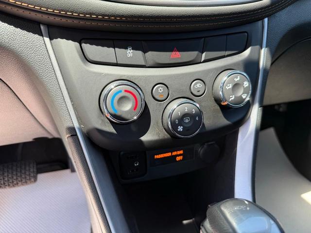 Photo of 2022 Summit White Chevrolet Trax