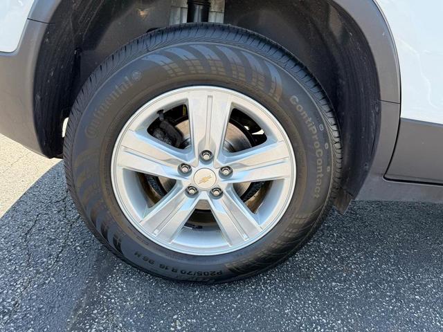 Photo of 2022 Summit White Chevrolet Trax