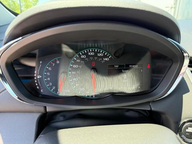 Photo of 2022 Summit White Chevrolet Trax