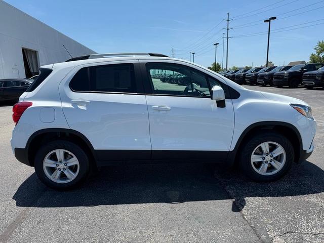 Photo of 2022 Summit White Chevrolet Trax