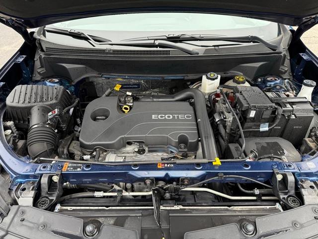 Photo of 2022 Blue Glow Metallic Chevrolet Equinox