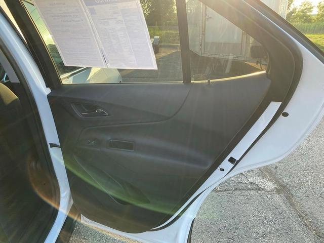 Photo of 2022 Summit White Chevrolet Equinox