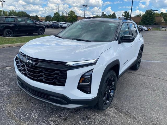 Photo of 2026 Summit White Chevrolet Equinox