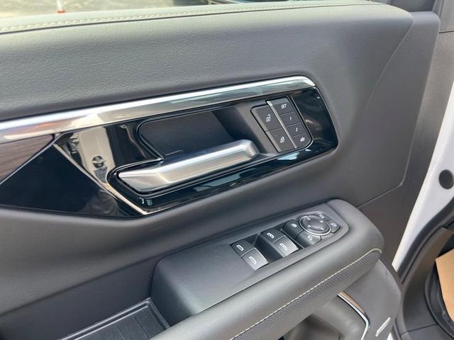 Photo of 2025 Iridescent Pearl Tricoat Chevrolet Tahoe