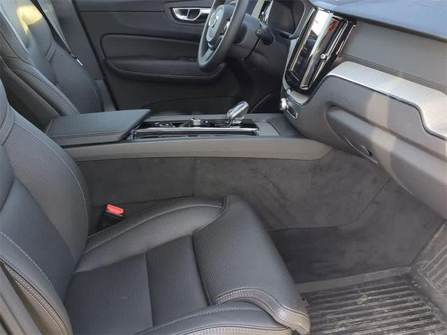 Photo of 2025 Crystal White Metallic Volvo XC60 Plug-In Hybrid