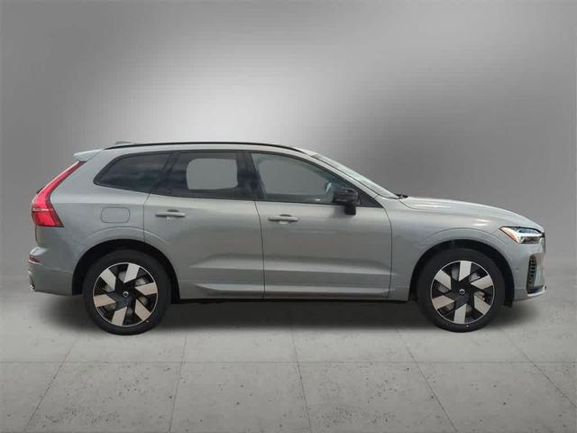 Photo of 2025 Gray Volvo XC60 Plug-In Hybrid