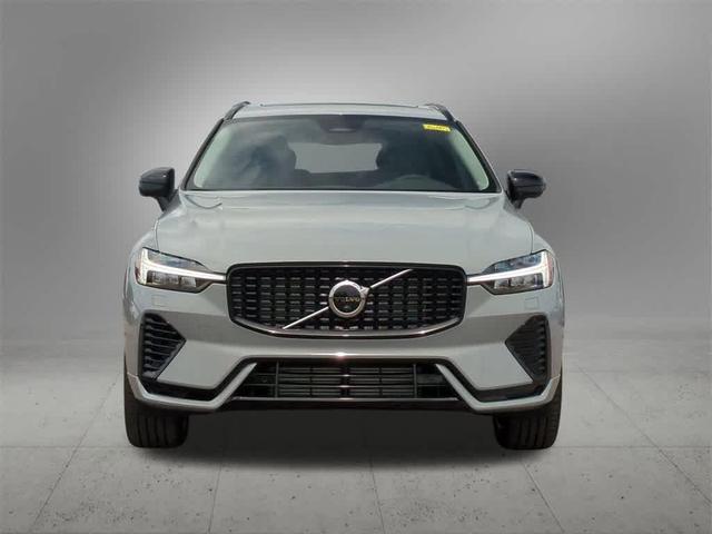 Photo of 2025 Gray Volvo XC60 Plug-In Hybrid