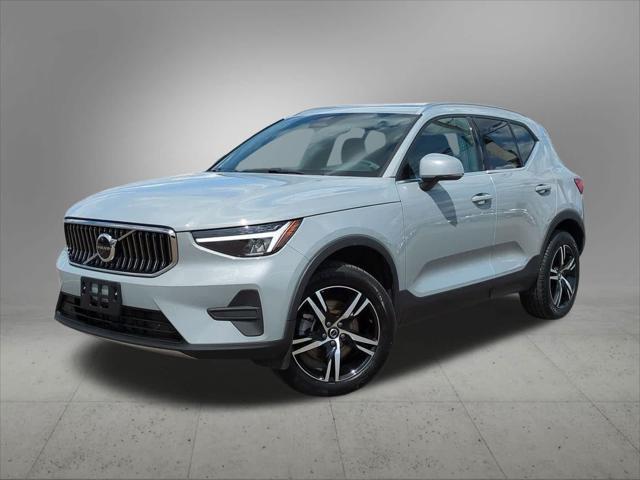 2025 Volvo XC40