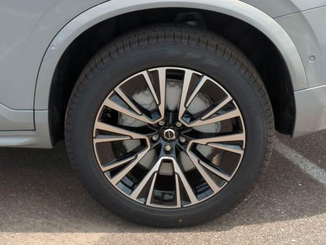 Photo of 2025 Gray Volvo XC90 Plug-In Hybrid