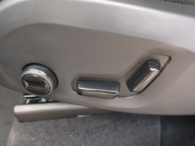 Photo of 2025 Gray Volvo XC90 Plug-In Hybrid