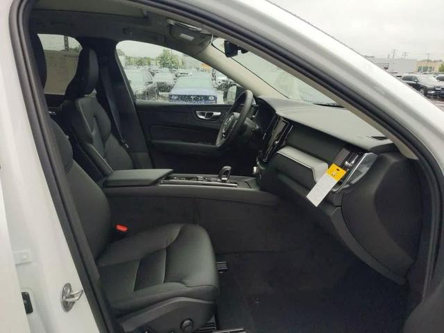 Photo of 2025 Crystal White Metallic Volvo XC60