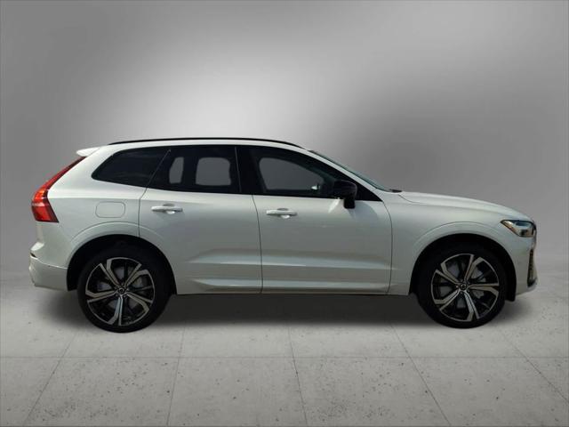 Photo of 2025 Crystal White Metallic Volvo XC60 Plug-In Hybrid
