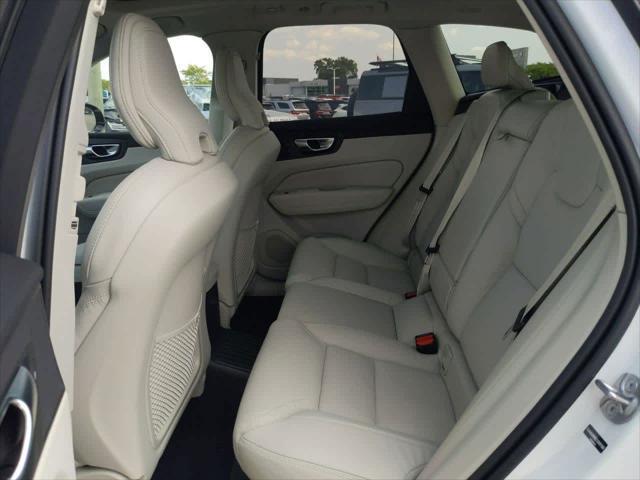 Photo of 2025 Crystal White Metallic Volvo XC60 Plug-In Hybrid