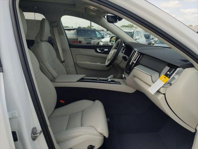 Photo of 2025 Crystal White Metallic Volvo XC60 Plug-In Hybrid