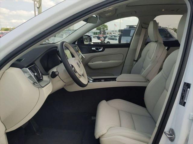 Photo of 2025 Crystal White Metallic Volvo XC60 Plug-In Hybrid