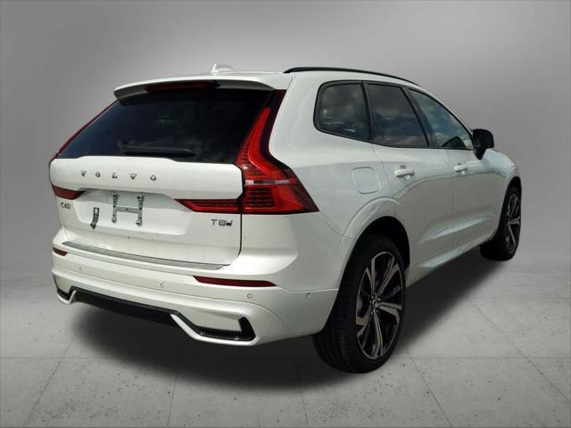 Photo of 2025 Crystal White Metallic Volvo XC60 Plug-In Hybrid