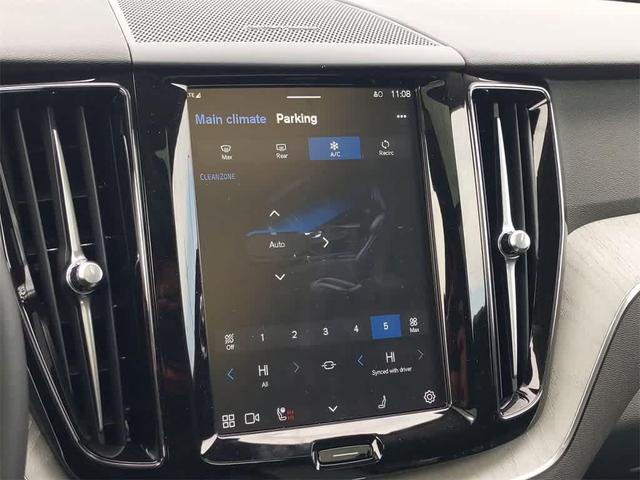 Photo of 2025 Gray Volvo XC60