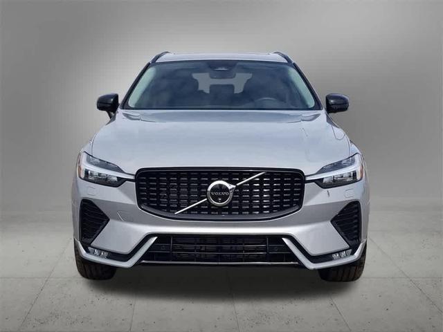 Photo of 2025 Gray Volvo XC60