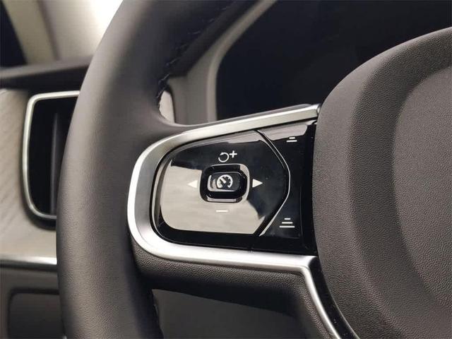 Photo of 2025 Gray Volvo XC60