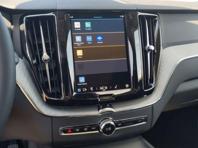 Photo of 2025 Onyx Black Metallic Volvo XC60 Plug-In Hybrid