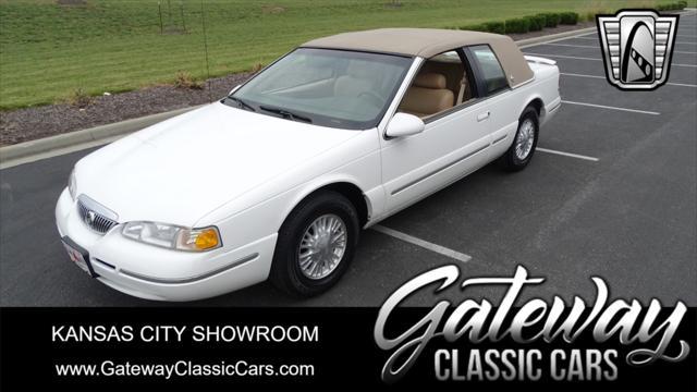 Photo of 1997 White Mercury Cougar