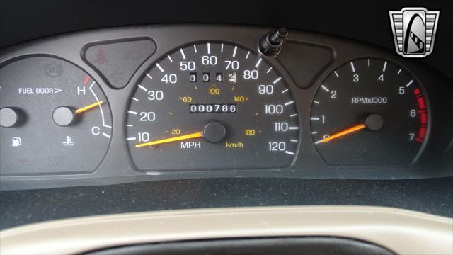 Photo of 1997 White Mercury Cougar