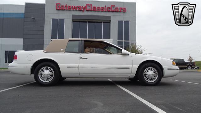 Photo of 1997 White Mercury Cougar