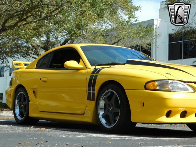 Photo of 1995 Yellow Ford Mustang