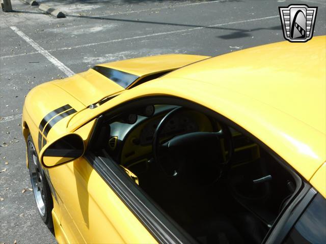 Photo of 1995 Yellow Ford Mustang