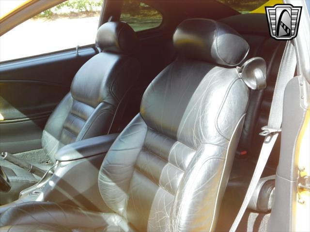 Photo of 1995 Yellow Ford Mustang