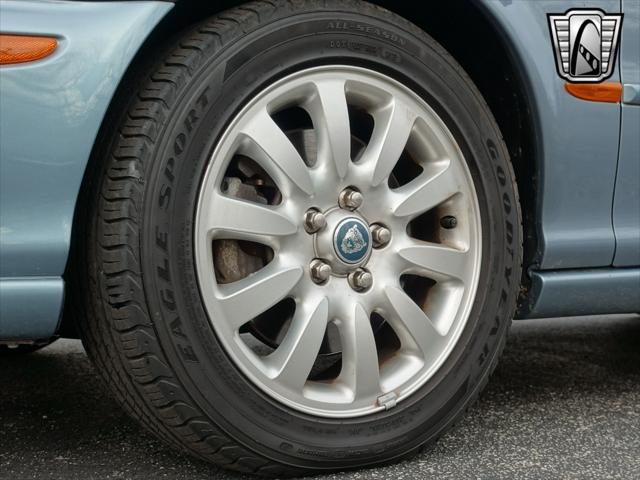 Photo of 2002 Blue Jaguar X-Type