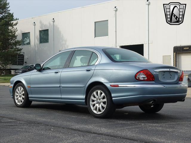 Photo of 2002 Blue Jaguar X-Type