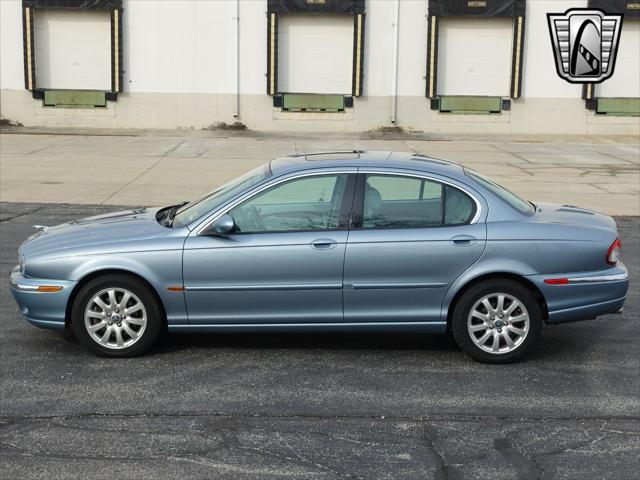 Photo of 2002 Blue Jaguar X-Type