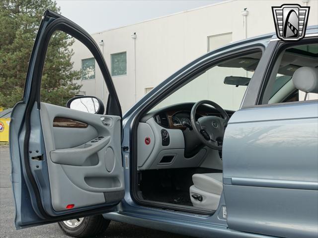 Photo of 2002 Blue Jaguar X-Type