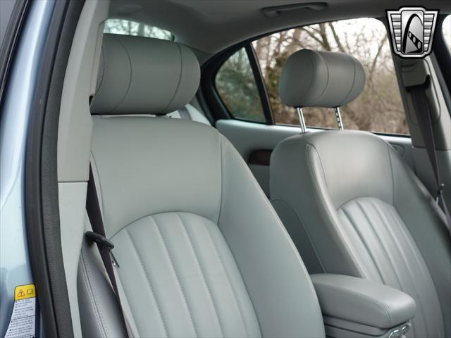 Photo of 2002 Blue Jaguar X-Type