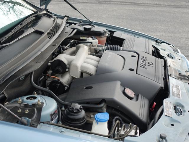 Photo of 2002 Blue Jaguar X-Type