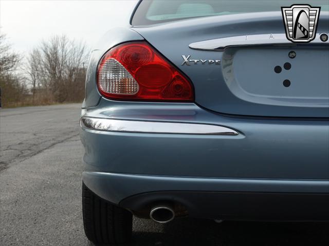 Photo of 2002 Blue Jaguar X-Type