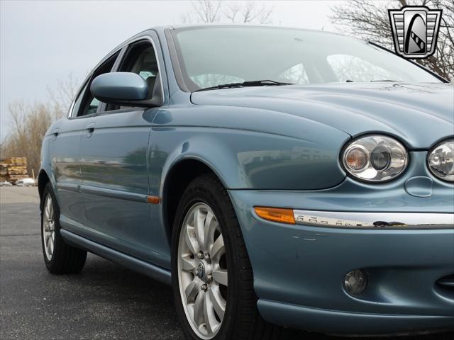 Photo of 2002 Blue Jaguar X-Type