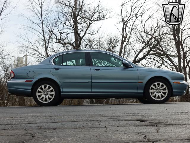 Photo of 2002 Blue Jaguar X-Type