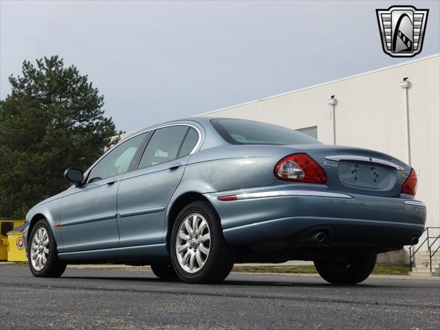 Photo of 2002 Blue Jaguar X-Type