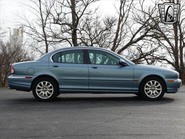 Photo of 2002 Blue Jaguar X-Type