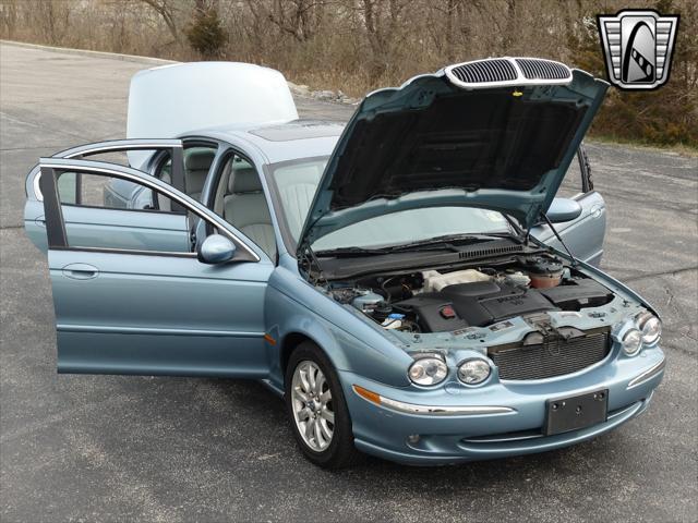 Photo of 2002 Blue Jaguar X-Type