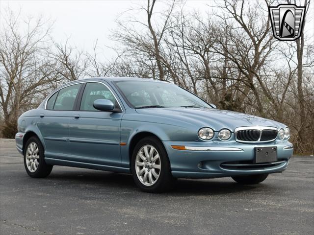 Photo of 2002 Blue Jaguar X-Type