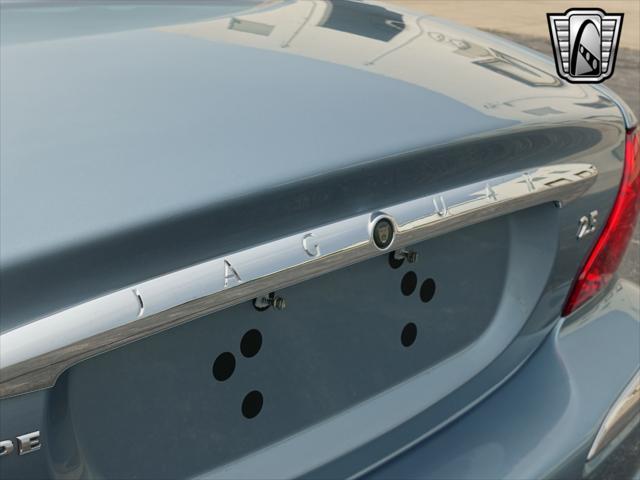 Photo of 2002 Blue Jaguar X-Type