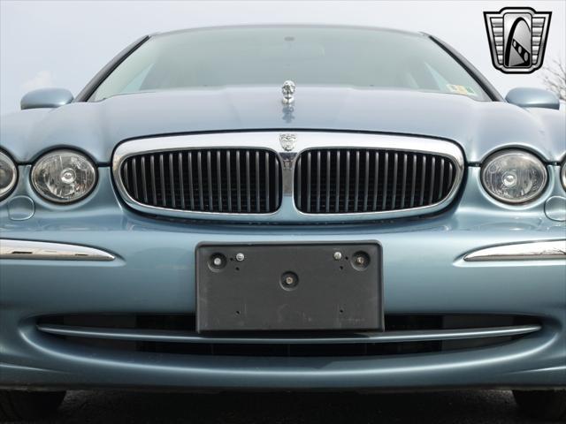 Photo of 2002 Blue Jaguar X-Type
