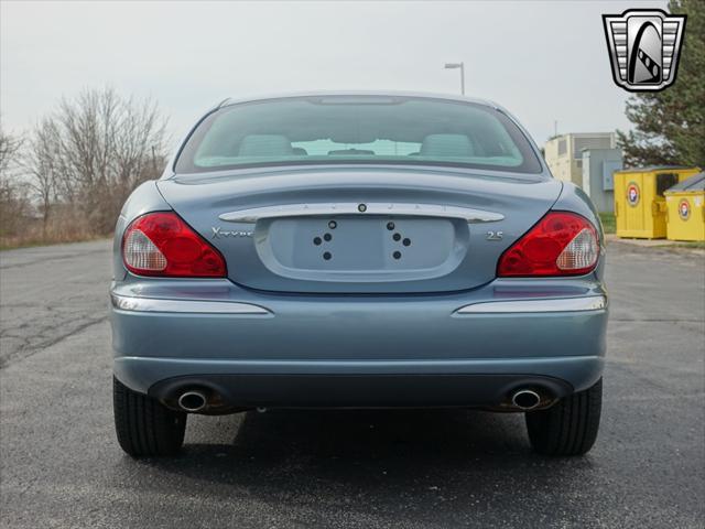 Photo of 2002 Blue Jaguar X-Type